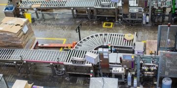 E-commerce Supply Chain Investments: Maximize Returns, Minimize Risk - Cover Image