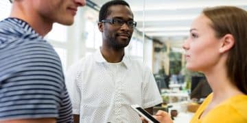 E-commerce Customer Service AI: Chatbots for 15% Cost Reduction - Cover Image